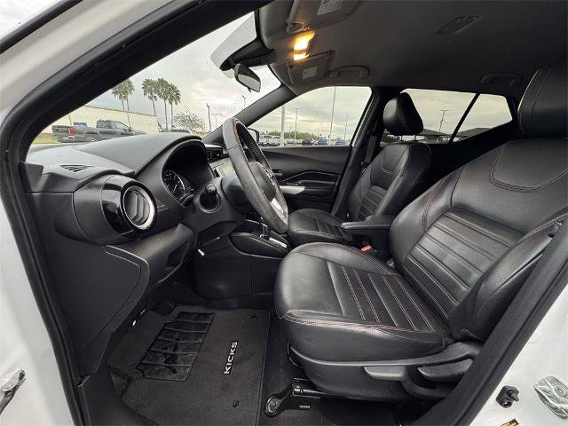 Used 2020 Nissan Kicks SR w/ SR Premium Package image 13