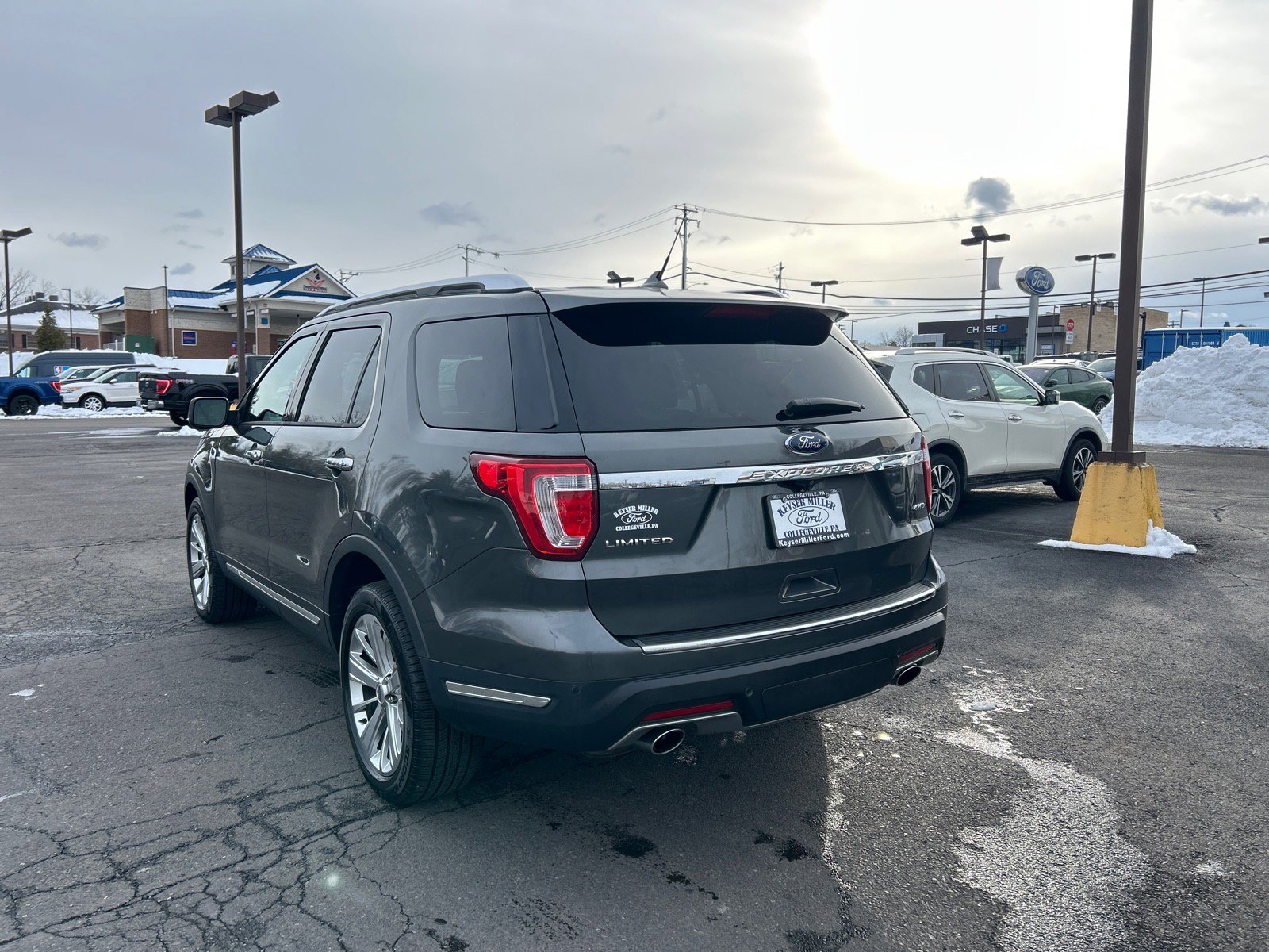 Certified 2019 Ford Explorer Limited w/ Class III Trailer Tow Package image 11