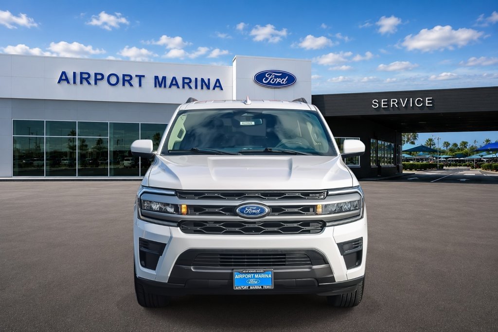 Certified 2024 Ford Expedition XLT AWD/4WD image 3
