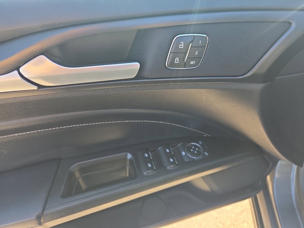 Certified 2019 Ford Fusion Titanium AWD/4WD image 18