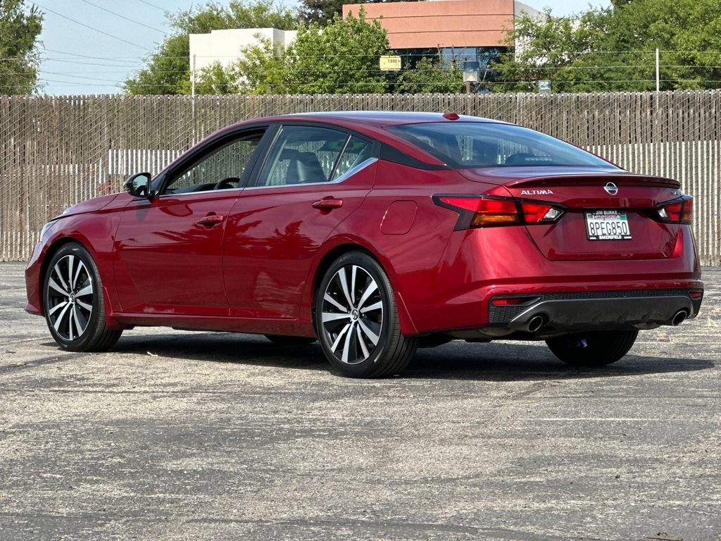 Used 2020 Nissan Altima 2.5 SR w/ Premium Package FWD image 5