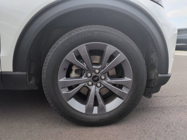 Certified 2023 Ford Explorer XLT w/ Equipment Group 202A AWD/4WD image 13