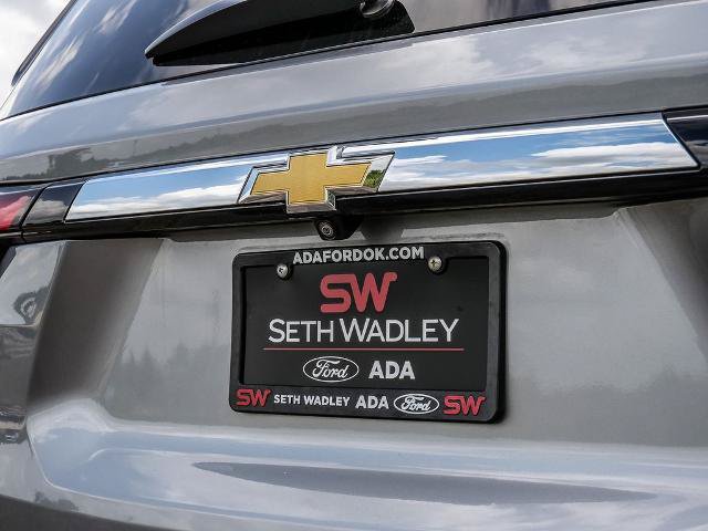 Used 2023 Chevrolet Traverse LT FWD image 11