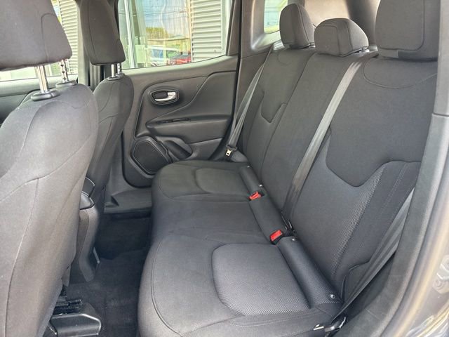 Used 2023 Jeep Renegade Latitude AWD/4WD image 37