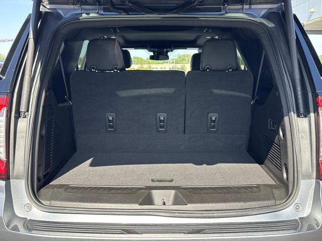 Used 2022 GMC Yukon XL SLT w/ SLT Premium Package image 13