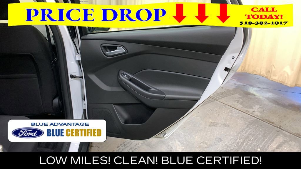 Certified 2017 Ford Focus SE FWD image 14