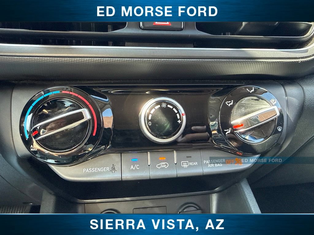 Used 2023 Hyundai Kona SEL AWD/4WD image 30