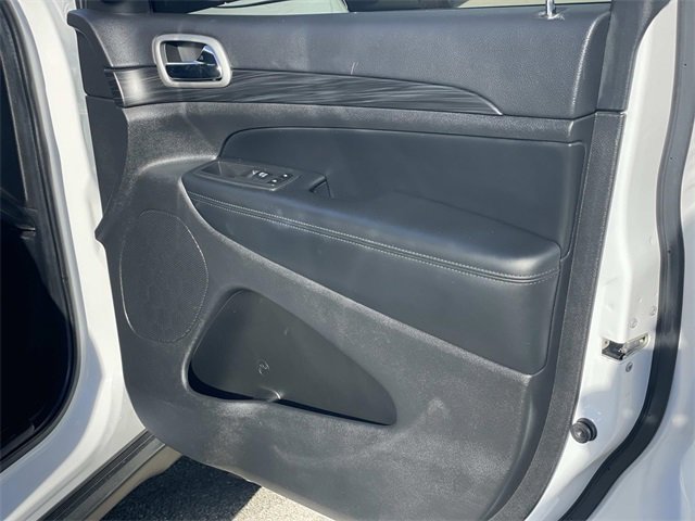 Used 2022 Jeep Grand Cherokee Laredo X image 34