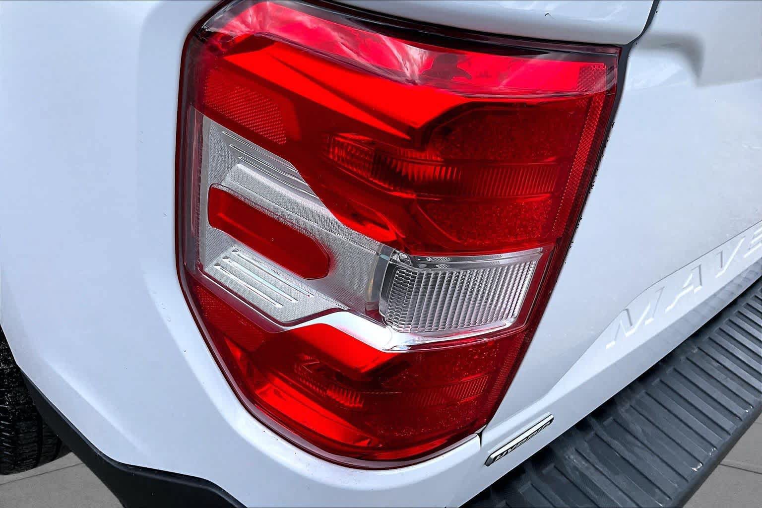 Certified 2022 Ford Maverick XL FWD image 28