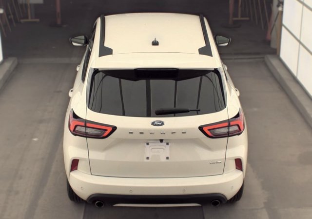 Certified 2024 Ford Escape ST-Line w/ Tech Pack #1 AWD/4WD image 5