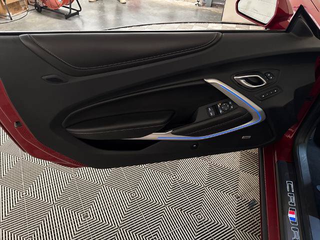 Used 2018 Chevrolet Camaro SS RWD image 17