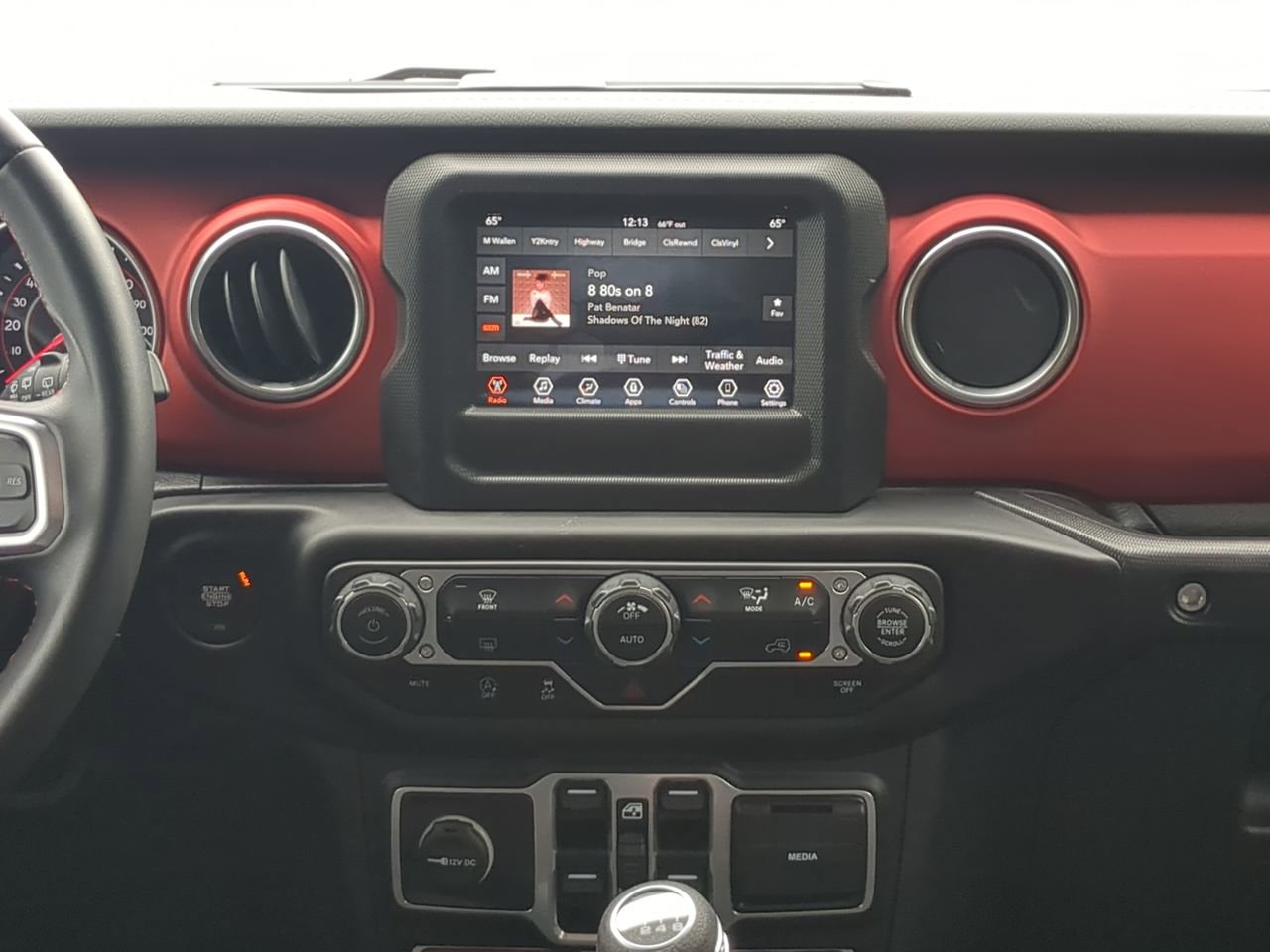 Used 2021 Jeep Wrangler Unlimited Rubicon AWD/4WD image 16