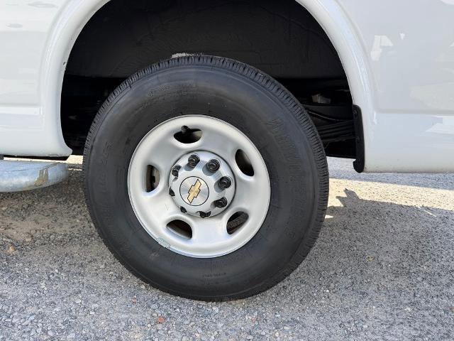 Used 2024 Chevrolet Express 2500 w/ Driver Convenience Package image 10