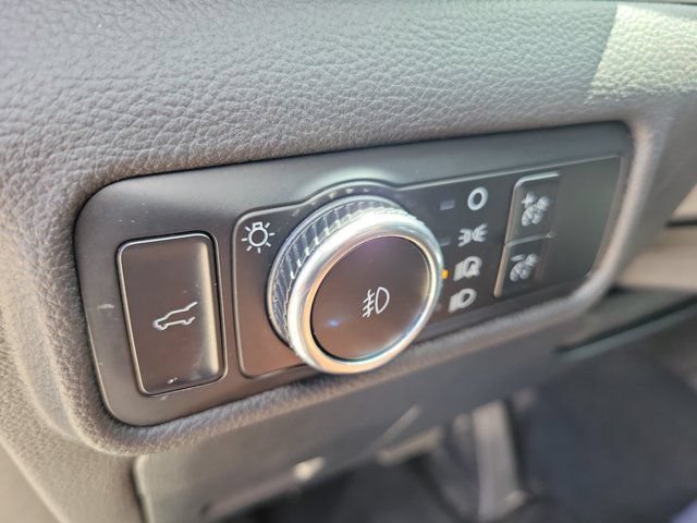 Certified 2023 Ford Explorer XLT w/ Equipment Group 202A RWD image 27