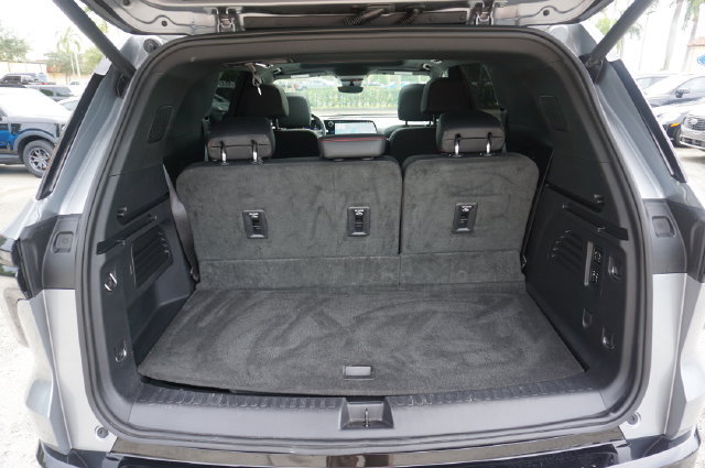 Used 2024 Chevrolet Traverse RS w/ LPO, Floor Liner Package FWD image 22