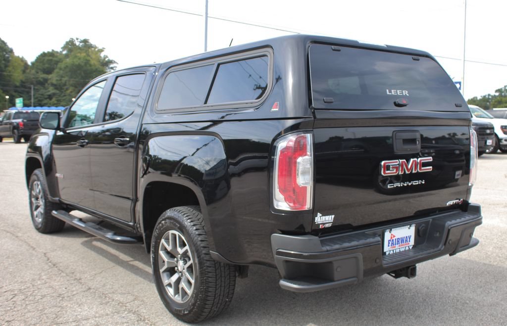 Used 2022 GMC Canyon AT4 AWD/4WD image 9