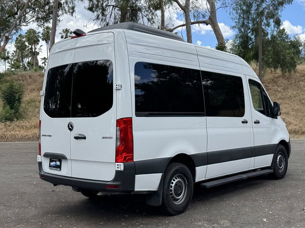 Used 2024 Mercedes-Benz Sprinter 2500 image 4