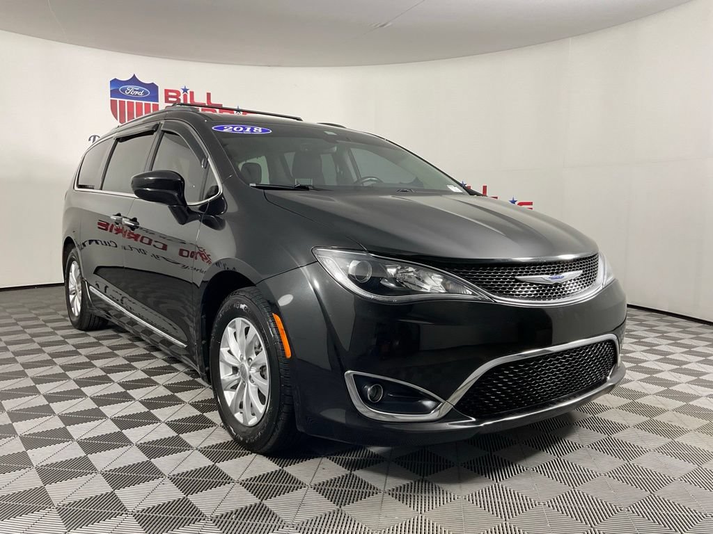 Used 2018 Chrysler Pacifica Touring-L Plus FWD video 1
