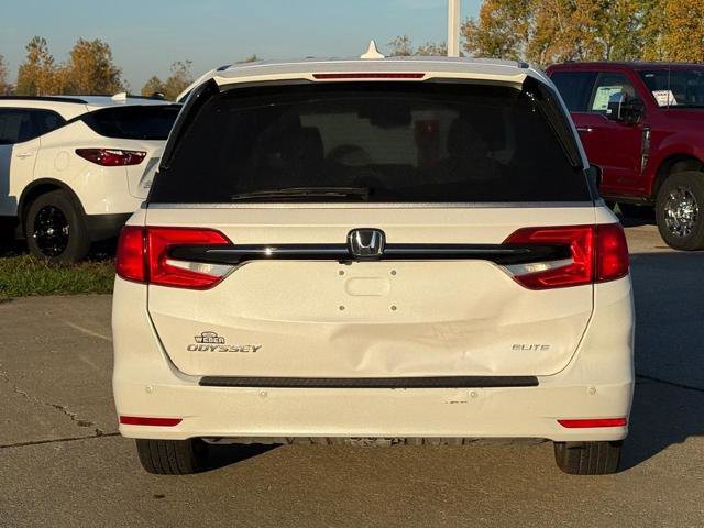 Used 2024 Honda Odyssey Elite video 4