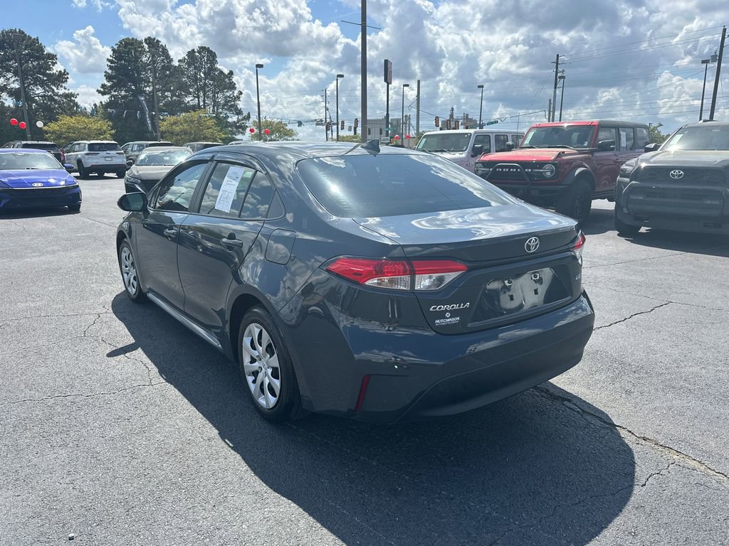 Used 2024 Toyota Corolla LE FWD image 5