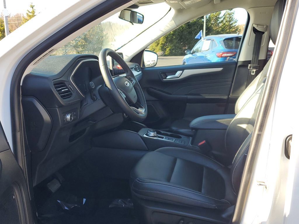 Certified 2022 Ford Escape SEL w/ Technology Package image 8
