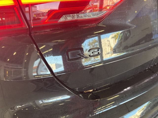 Used 2022 Audi Q3 2.0T Premium Plus image 8