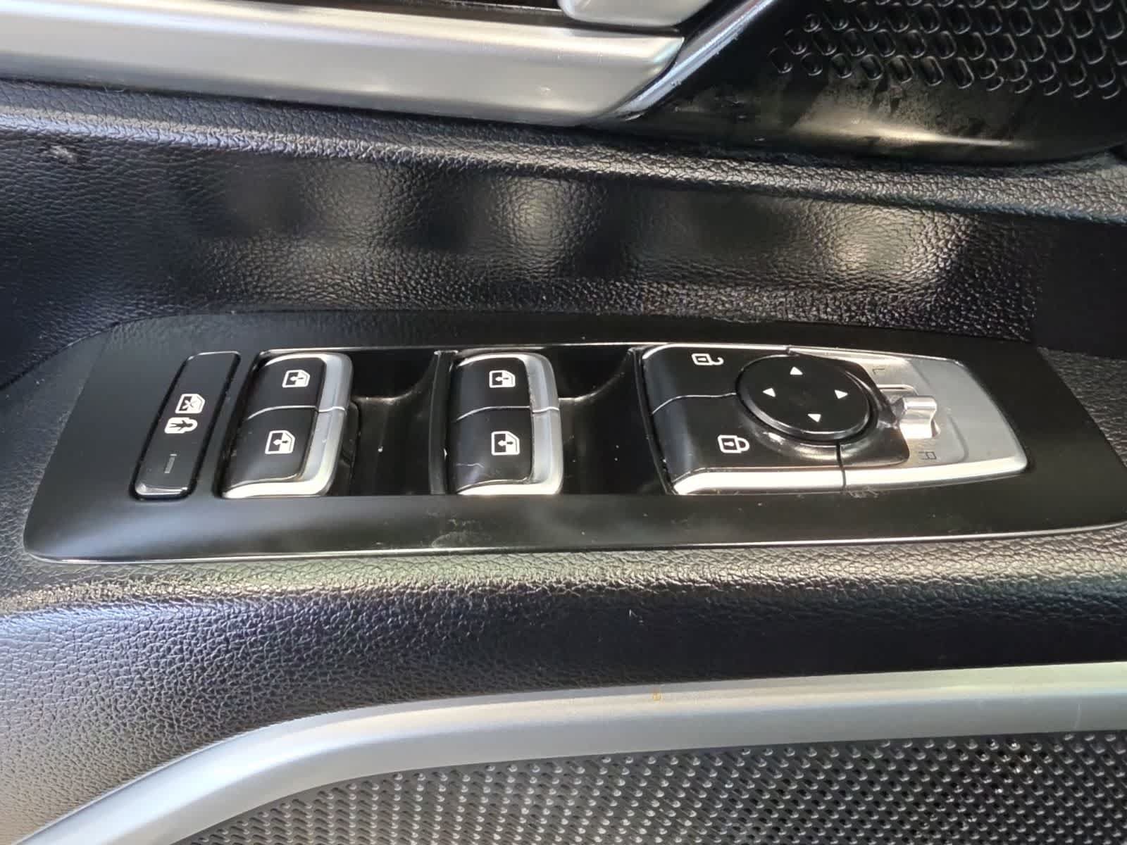 Used 2021 Kia Telluride S FWD image 17