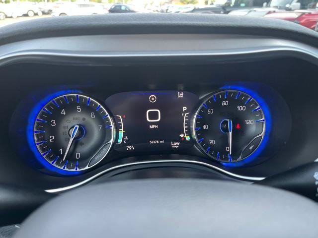 Used 2025 Chrysler Pacifica Limited FWD image 27