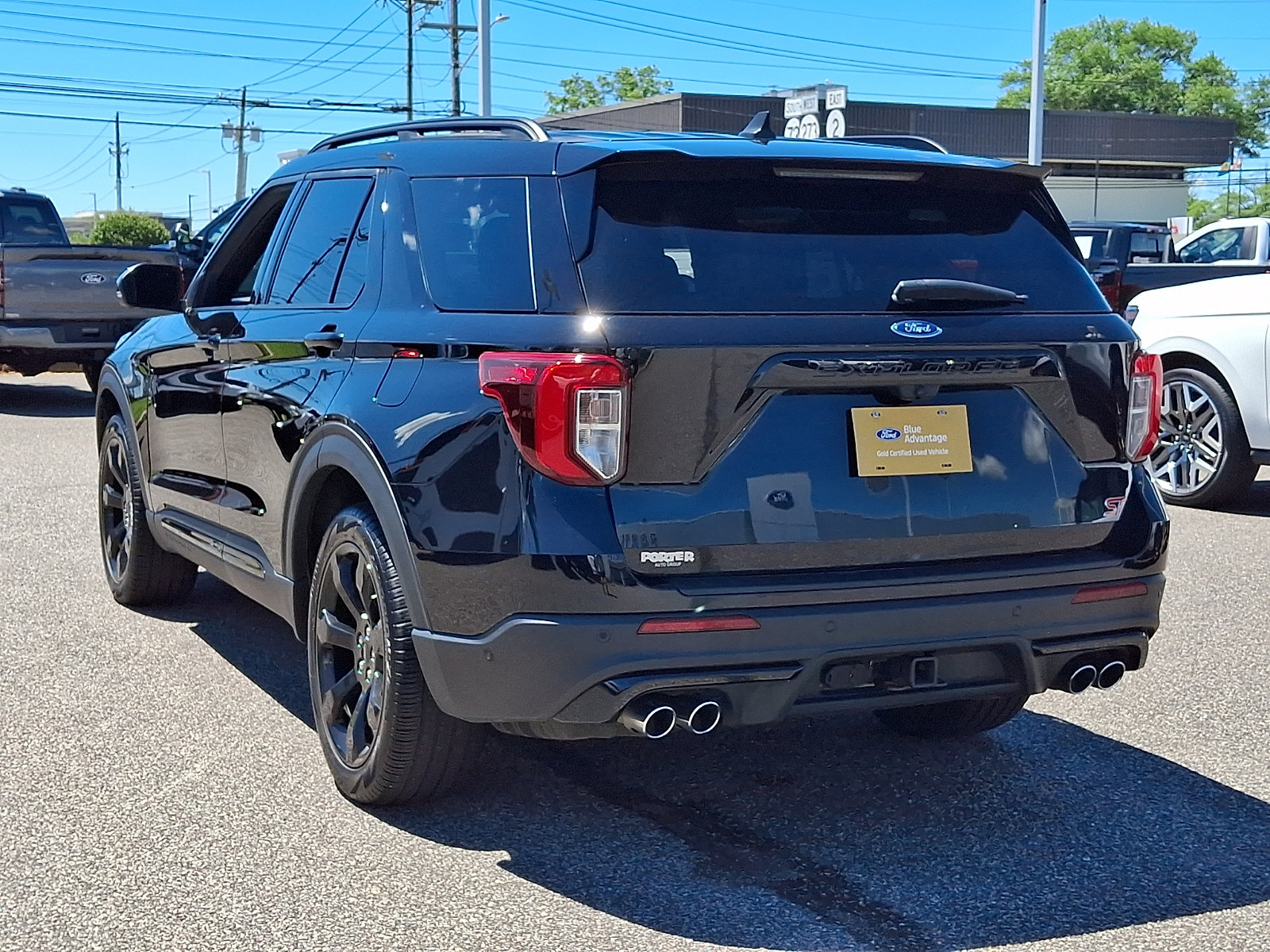 Certified 2022 Ford Explorer ST w/ Equipment Group 401A AWD/4WD image 8