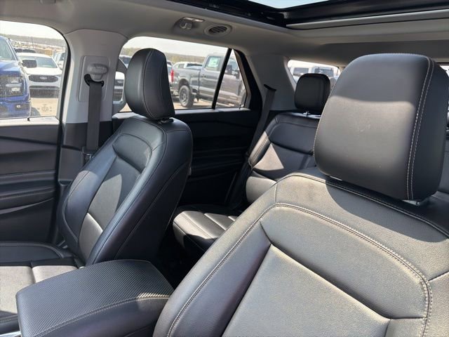 Certified 2021 Ford Explorer XLT w/ Equipment Group 202A image 10