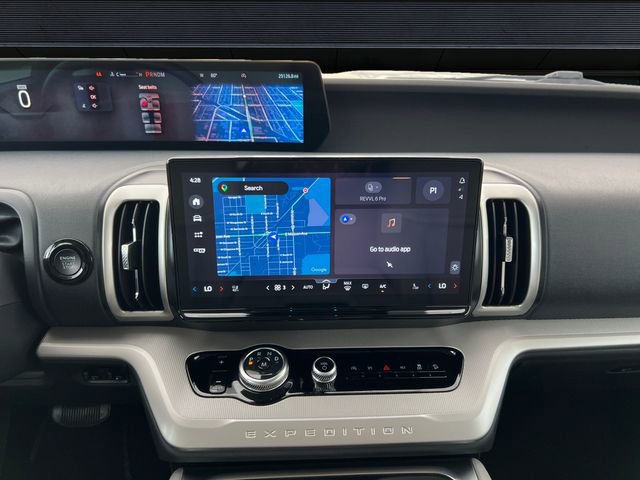 Certified 2025 Ford Expedition Active AWD/4WD image 11