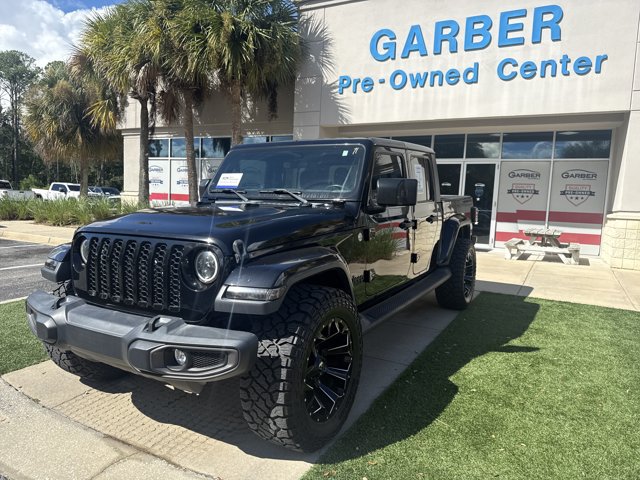 Used 2021 Jeep Gladiator Sport AWD/4WD image 2