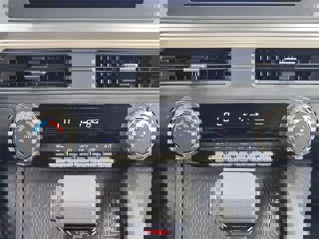 Used 2025 Toyota Tacoma TRD Sport image 17