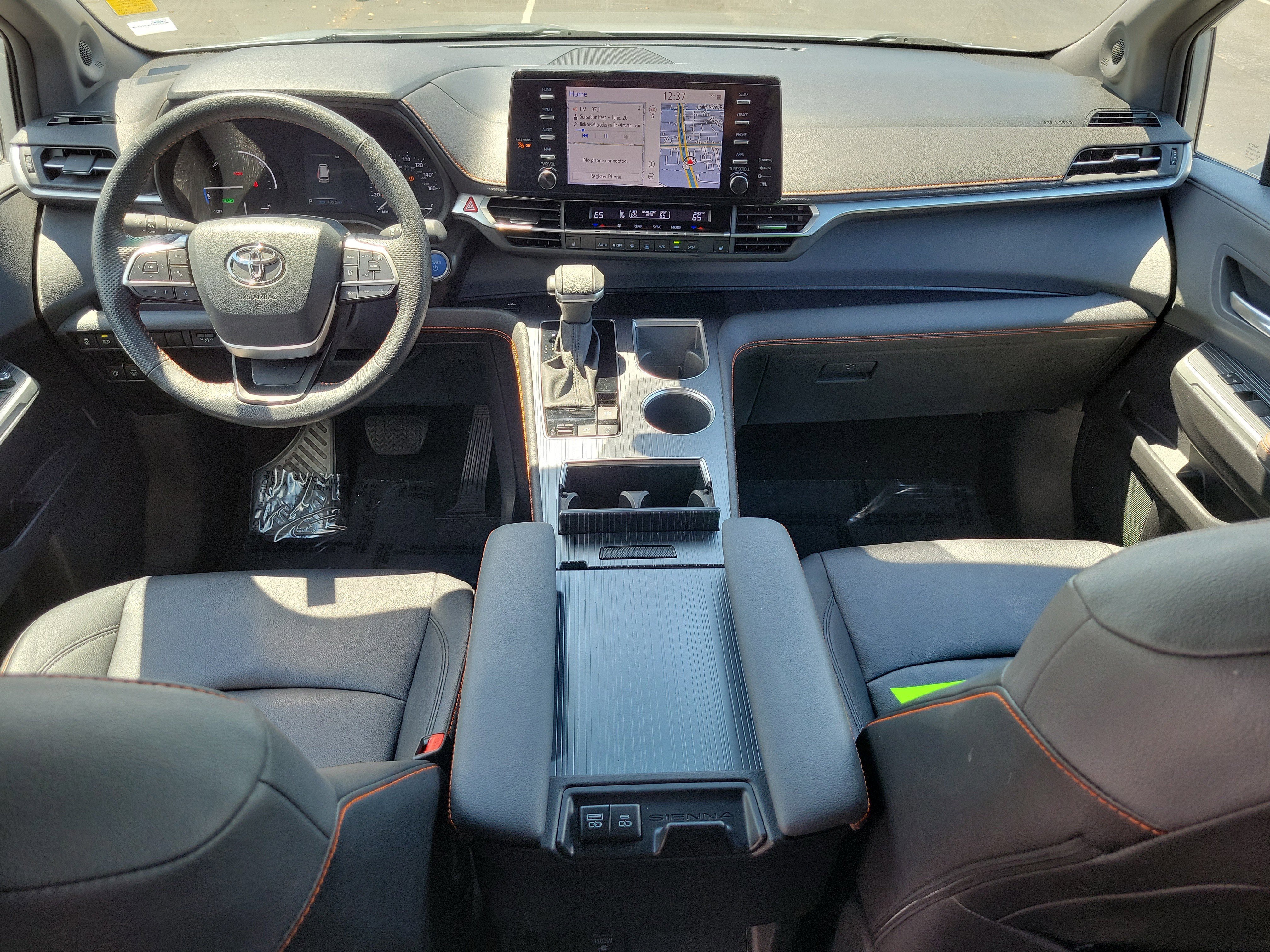 Used 2024 Toyota Sienna XSE w/ XSE Plus Package AWD/4WD image 14