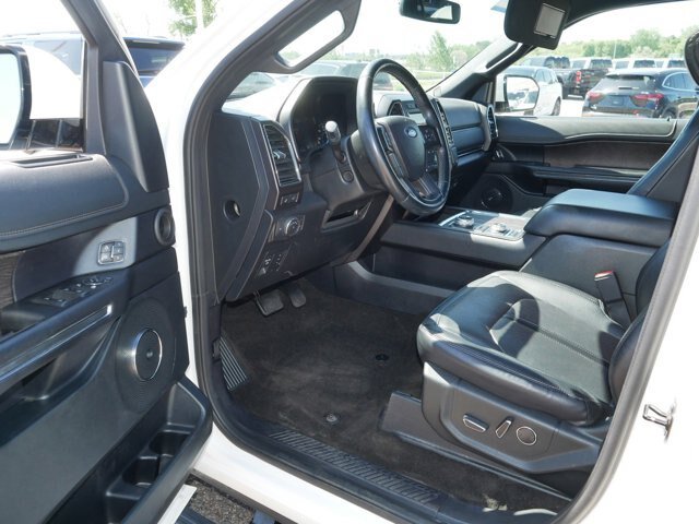 Certified 2020 Ford Expedition Limited w/ Special Edition Package AWD/4WD image 11