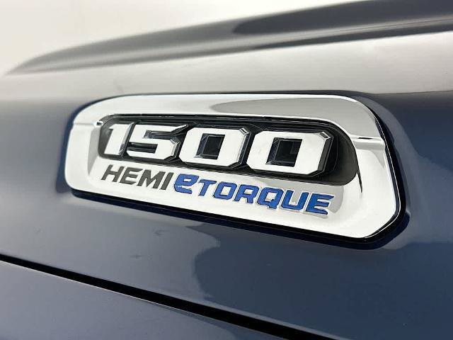 Used 2023 RAM 1500 Laramie AWD/4WD image 7