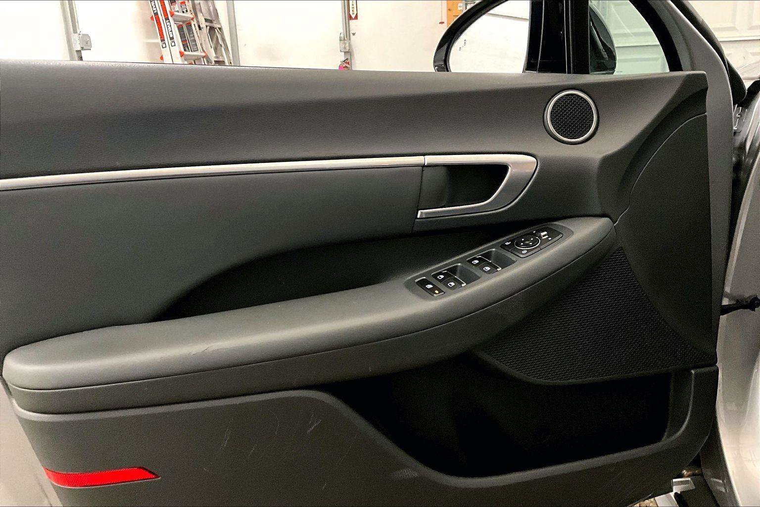 Used 2021 Hyundai Sonata SEL Plus w/ Winter Weather Package image 22