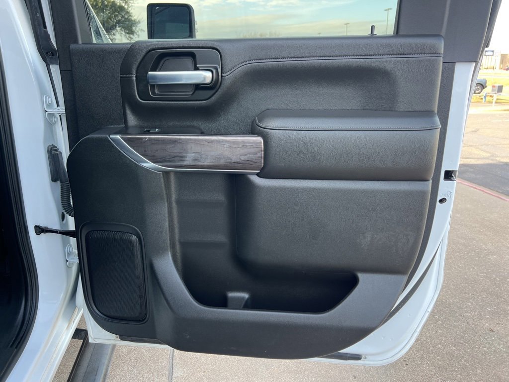 Used 2020 Chevrolet Silverado 2500 LTZ w/ LTZ Texas Edition image 13