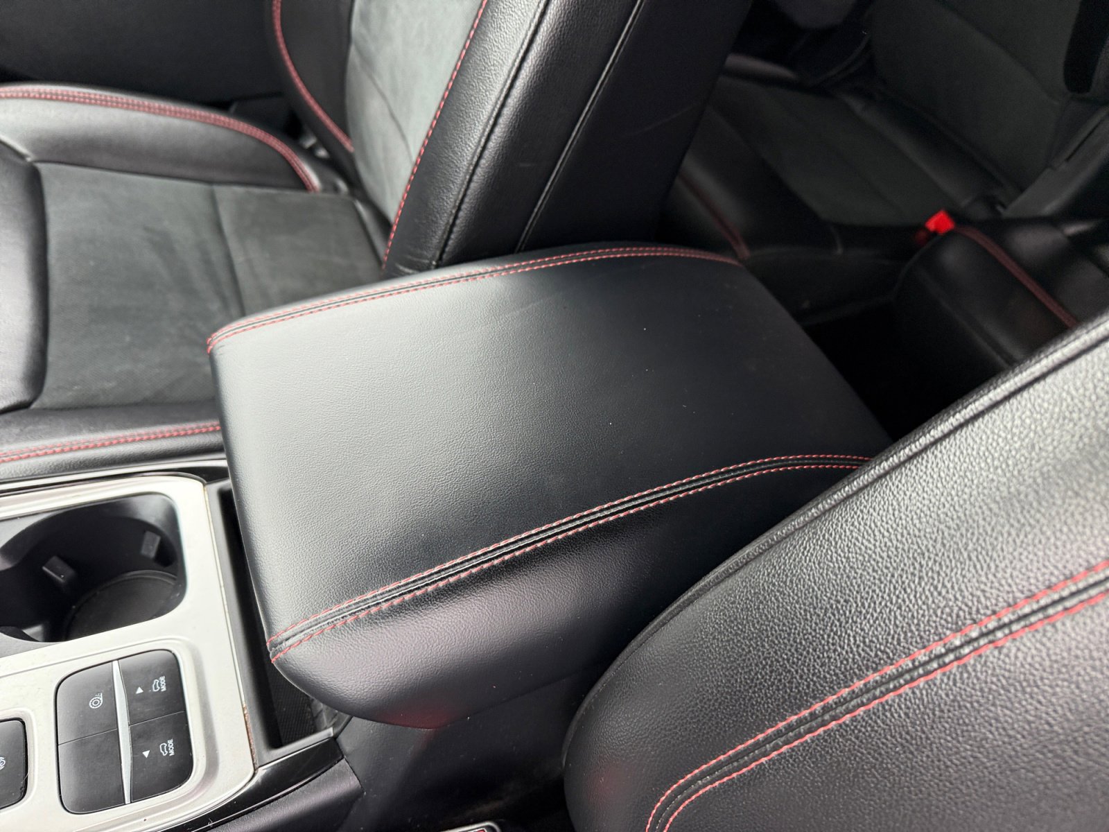 Certified 2022 Ford Explorer ST-Line image 14