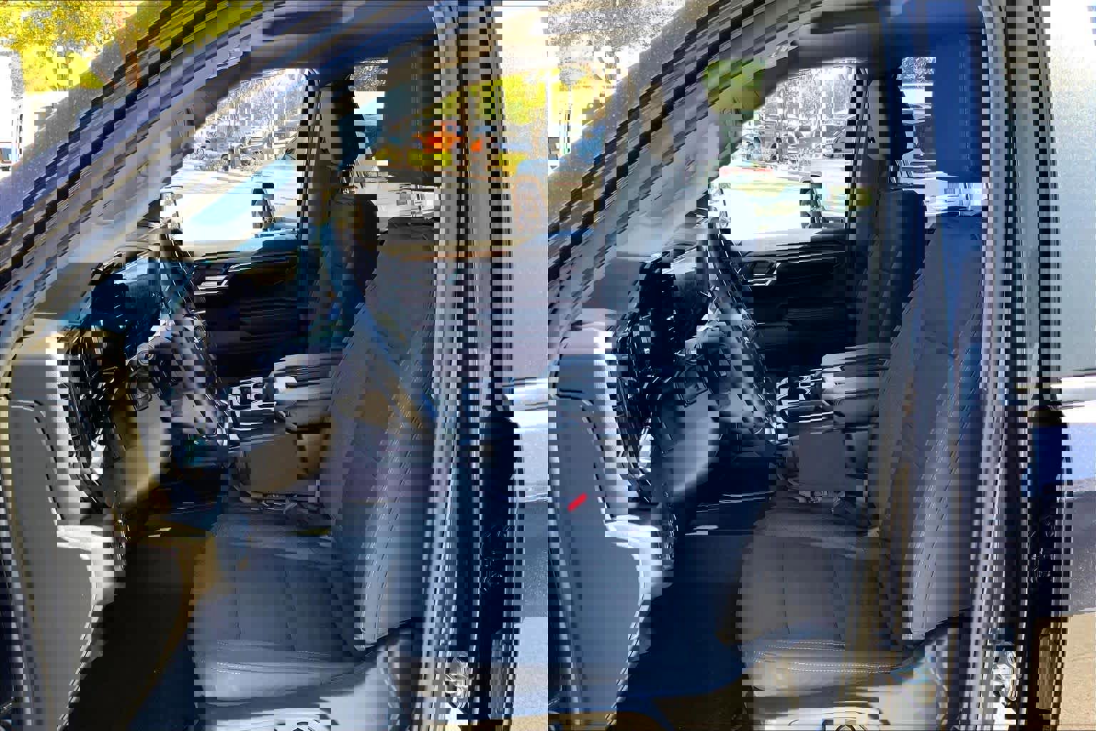 Used 2024 Chevrolet Silverado 1500 LT w/ Protection Package image 9