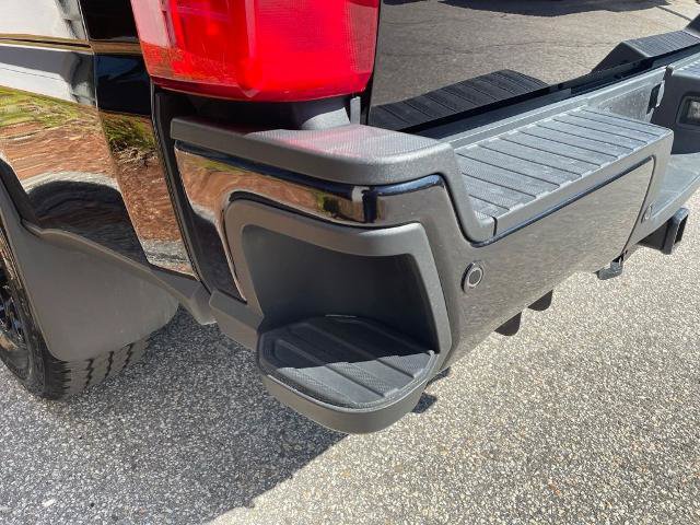 Certified 2025 Ford F350 XLT w/ Black Appearance Package AWD/4WD image 14
