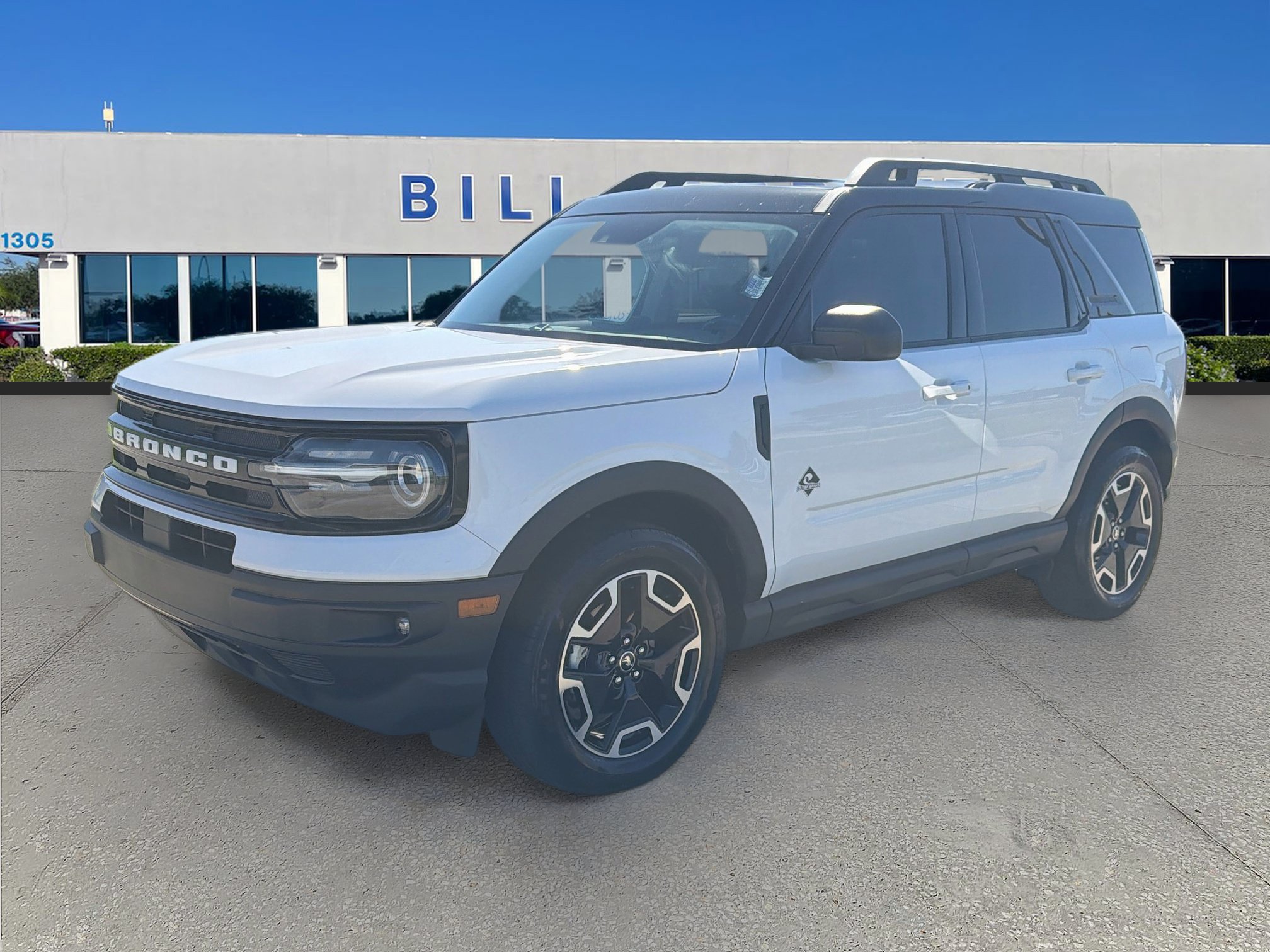 Certified 2024 Ford Bronco Sport Outer Banks w/ Tech Package AWD/4WD image 3