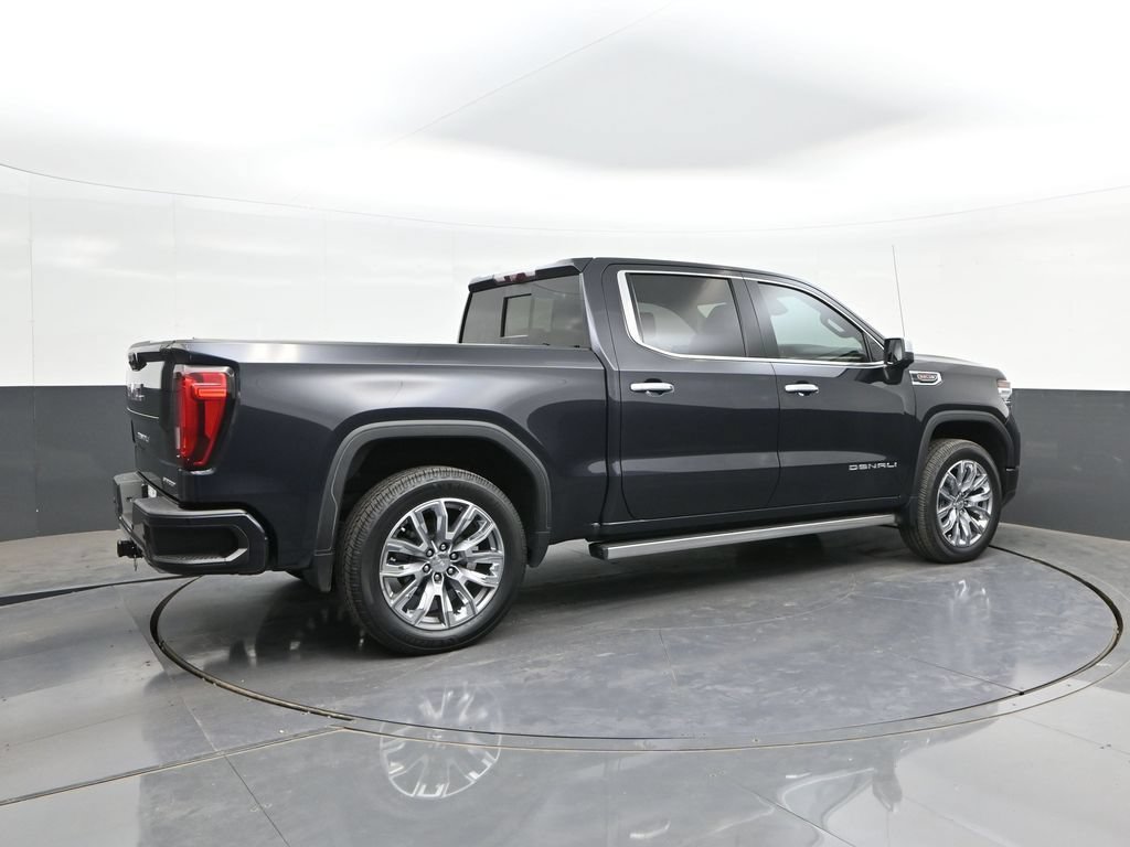 Used 2022 GMC Sierra 1500 Denali w/ Denali Reserve Package AWD/4WD image 15