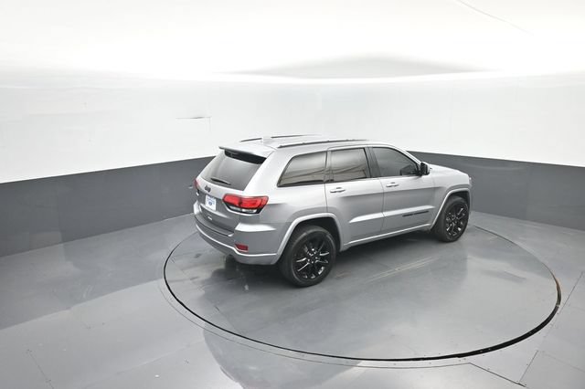 Used 2020 Jeep Grand Cherokee Altitude AWD/4WD image 33