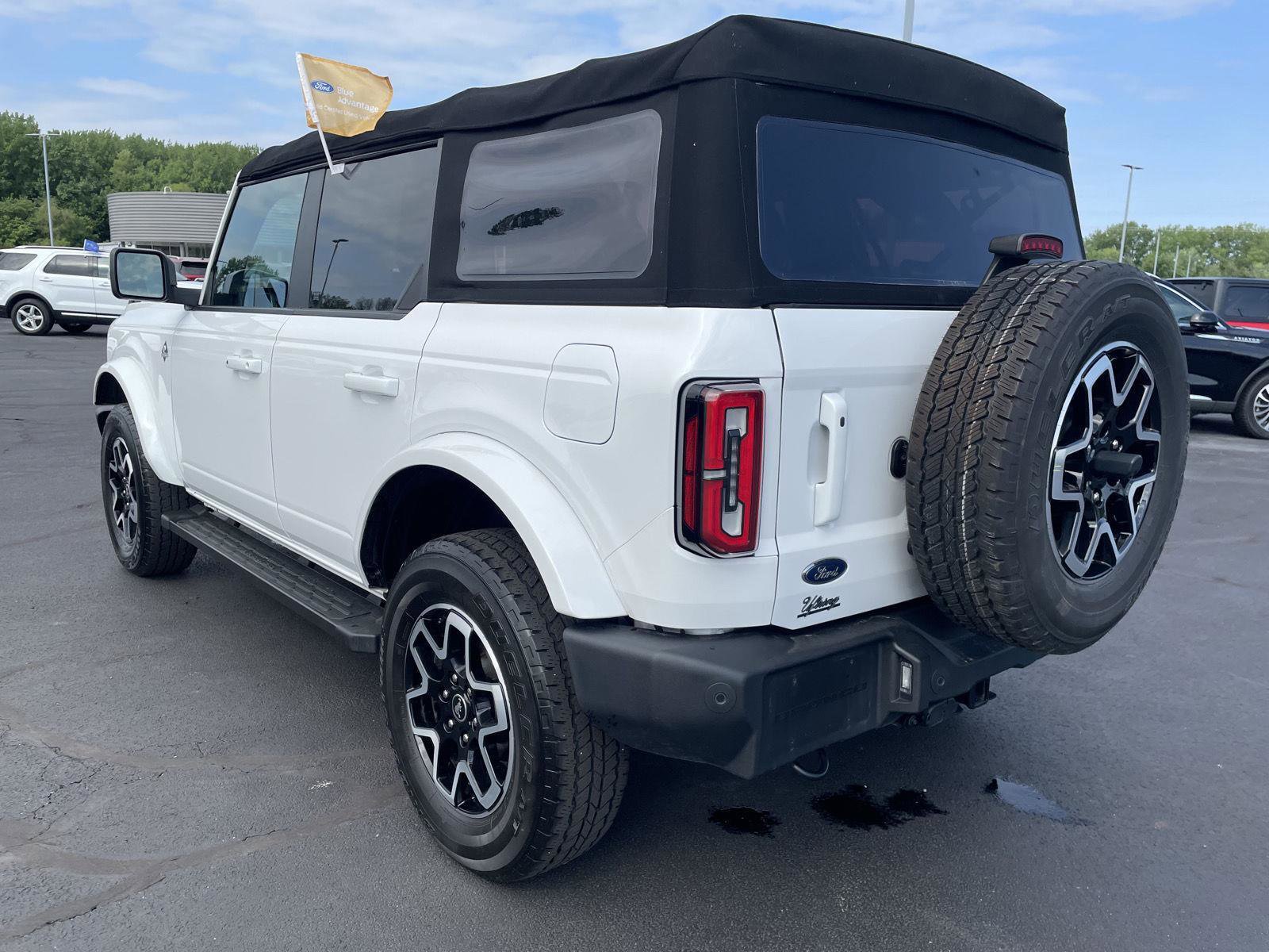 Certified 2022 Ford Bronco Outer Banks AWD/4WD image 3