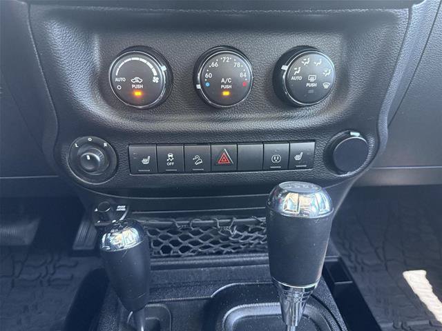 Used 2017 Jeep Wrangler Unlimited Sahara w/ Max Tow Package AWD/4WD image 15