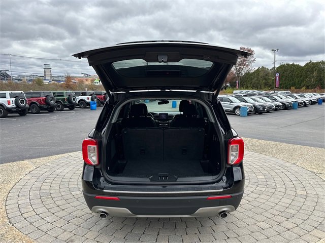 Certified 2023 Ford Explorer Limited w/ Equipment Group 301A image 11
