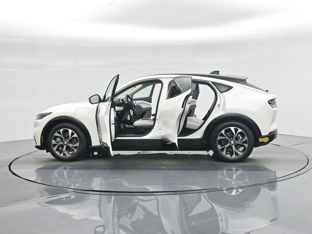 Certified 2022 Ford Mustang Mach-E Premium image 57