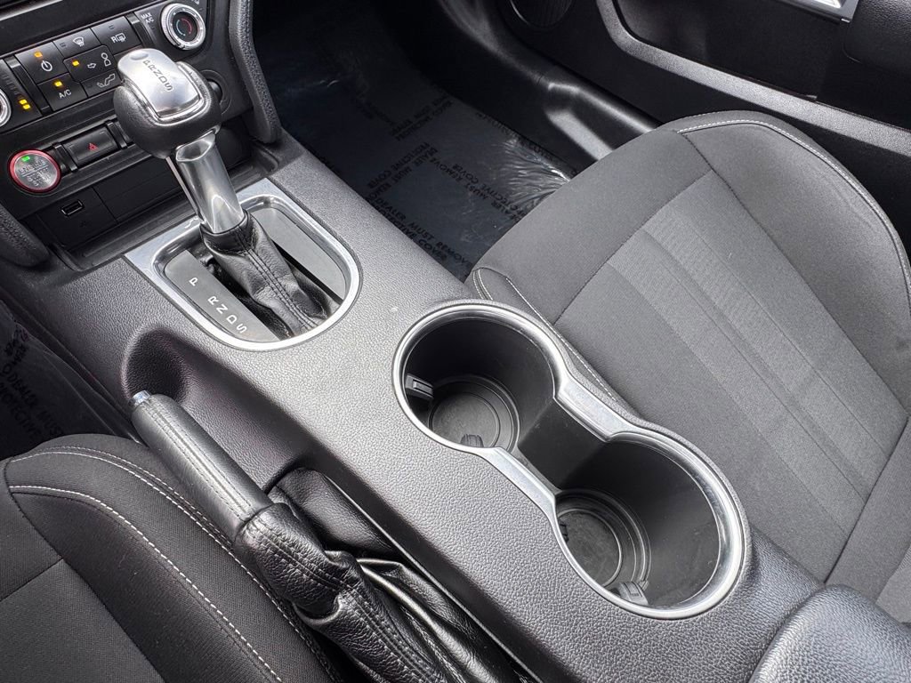 Certified 2019 Ford Mustang Coupe RWD image 25