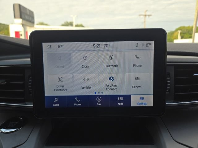 Certified 2023 Ford Explorer XLT w/ Equipment Group 202A AWD/4WD image 34